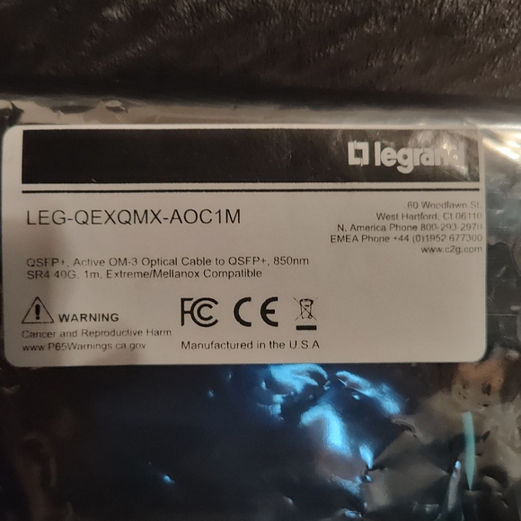 Legrand QSFP+, Active OM-3 Optical Cable to QSFP+, 850nm SR4 40G 1m - Picture 7 of 8